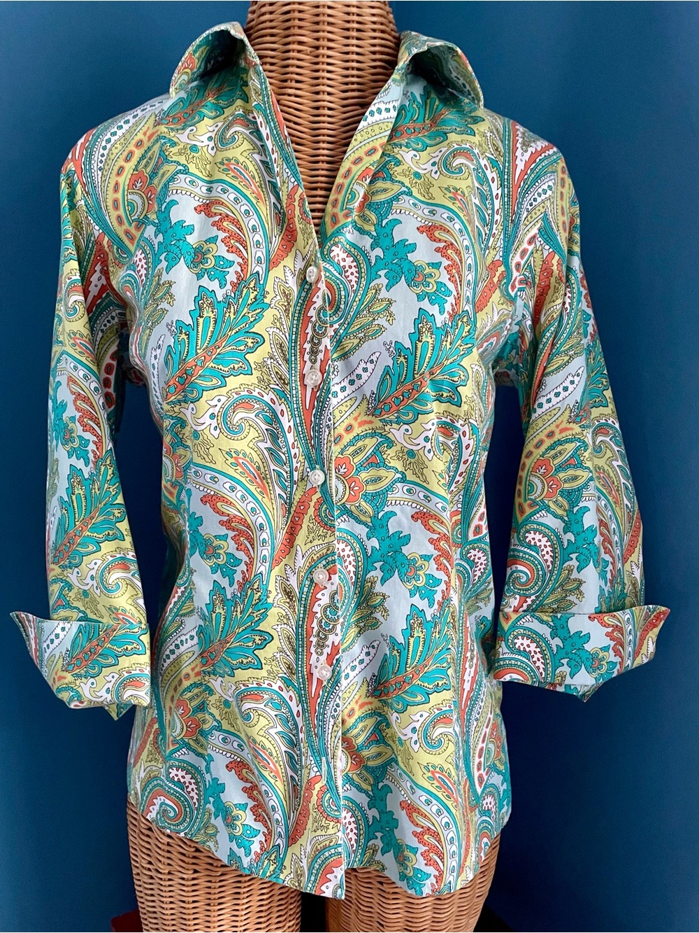 Lands’ End Women’s No Iron Button Down Oxford Green Paisley Print Size 12